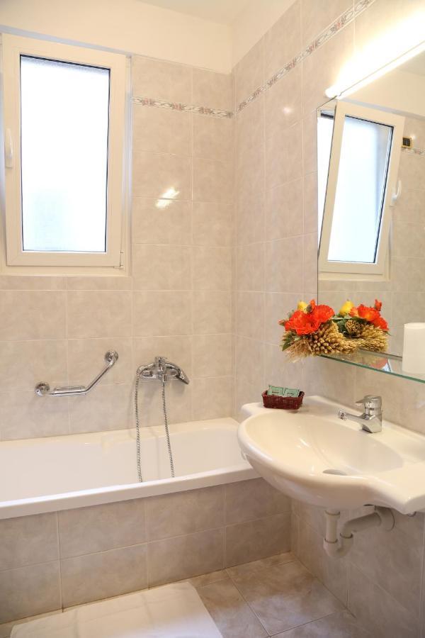 Front Lake Apartment Bardolino Kültér fotó