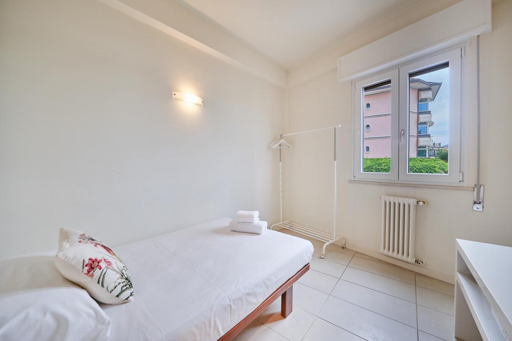Front Lake Apartment Bardolino Kültér fotó